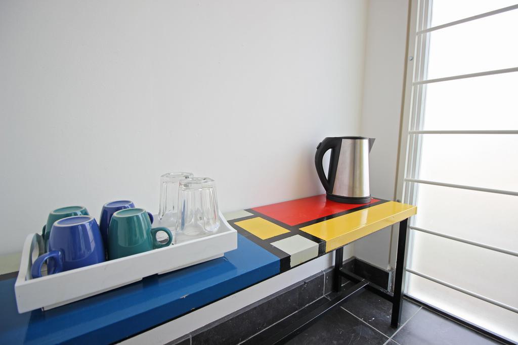 Ground Floor Canal Apartment アムステルダム エクステリア 写真